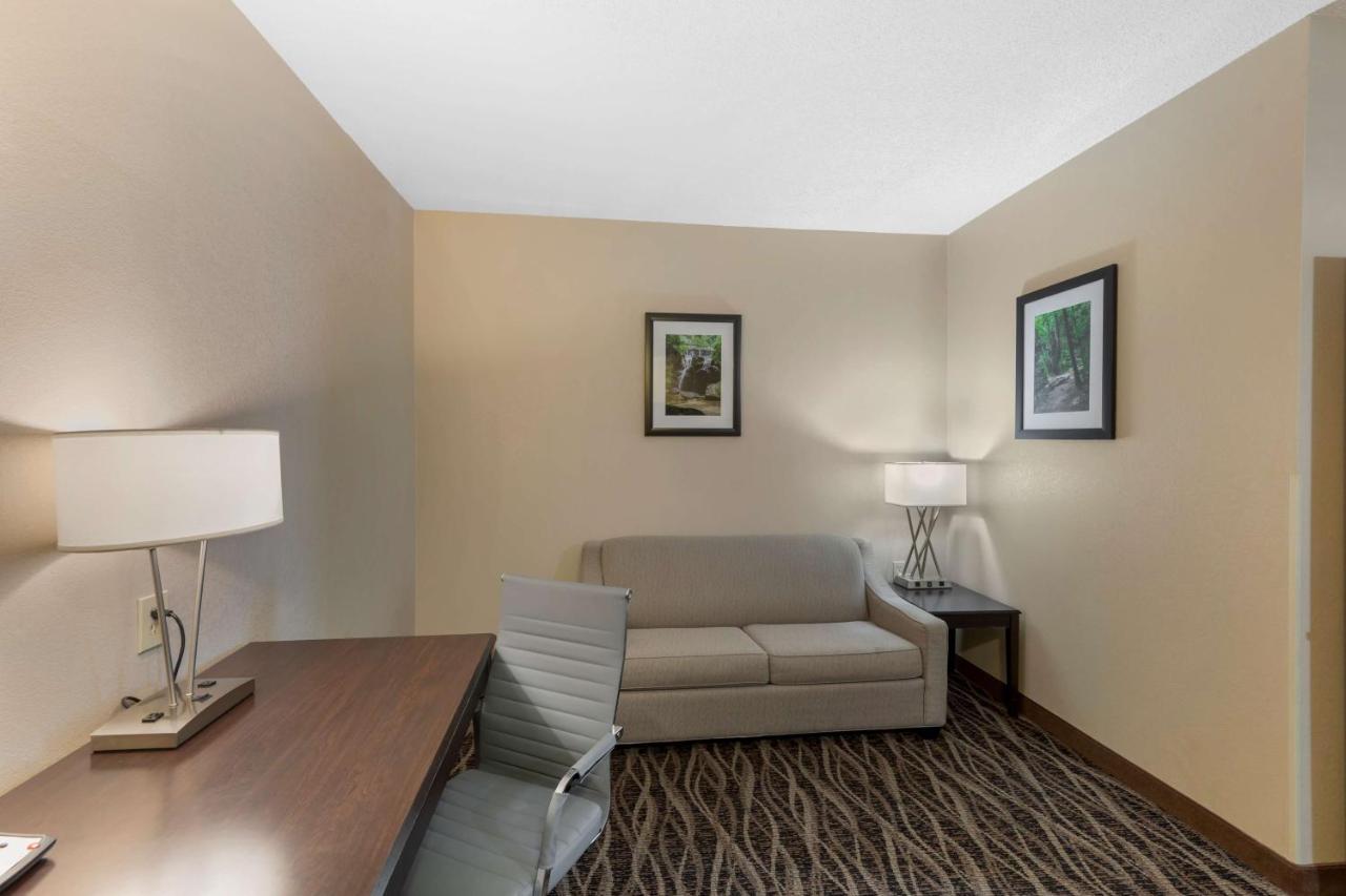 Best Western Plus Russellville Hotel & Suites Екстериор снимка