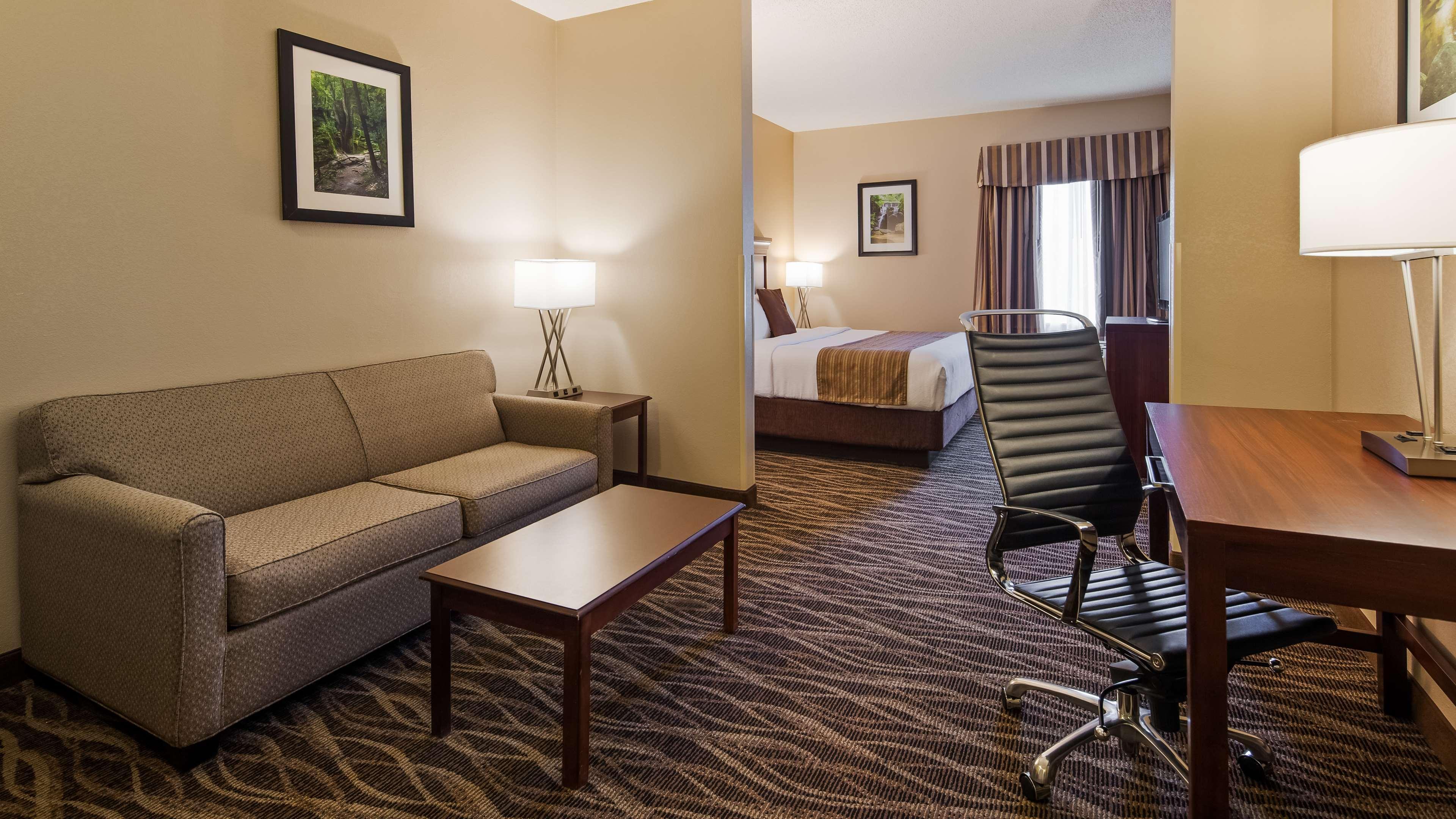 Best Western Plus Russellville Hotel & Suites Екстериор снимка