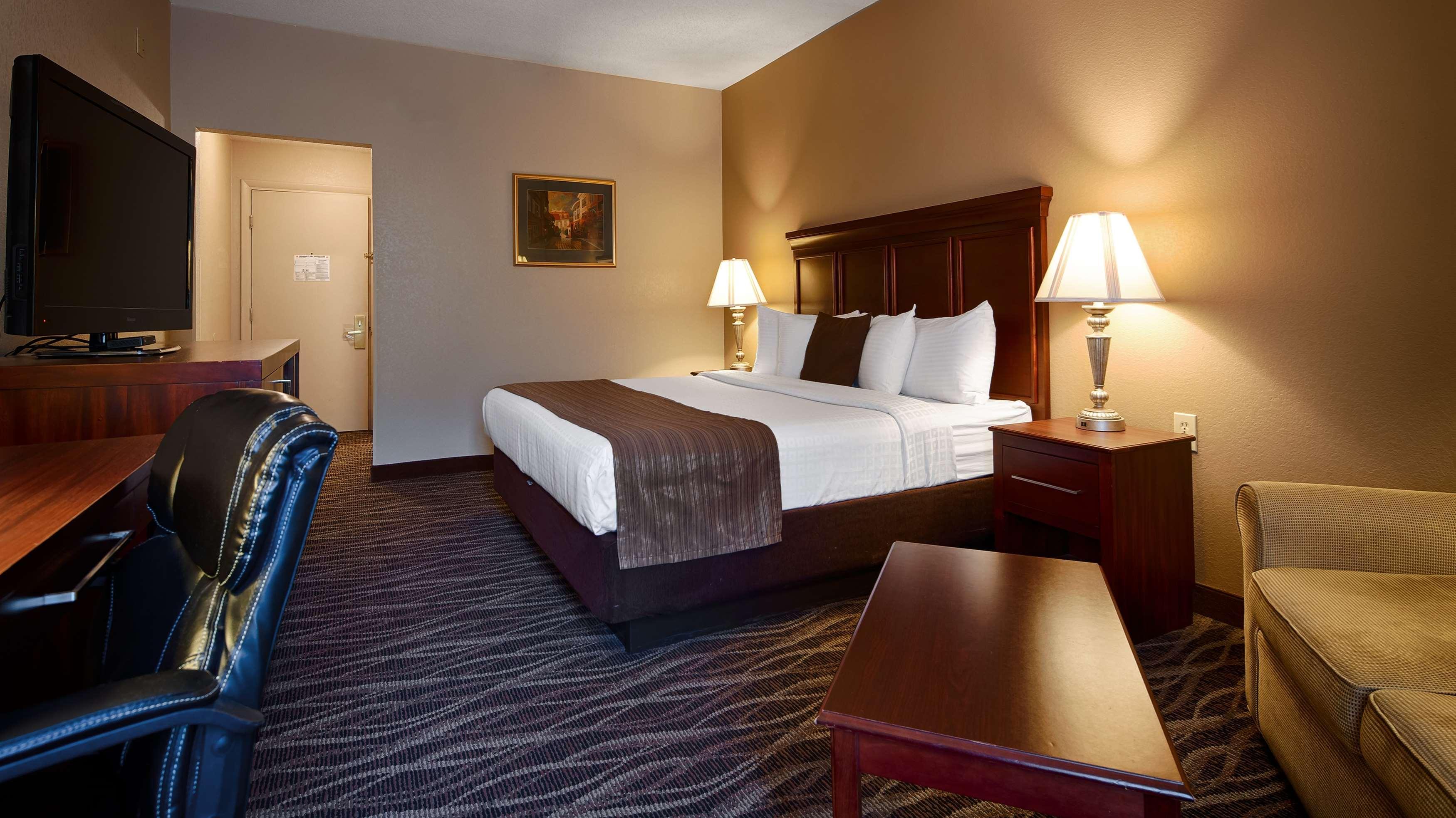 Best Western Plus Russellville Hotel & Suites Екстериор снимка